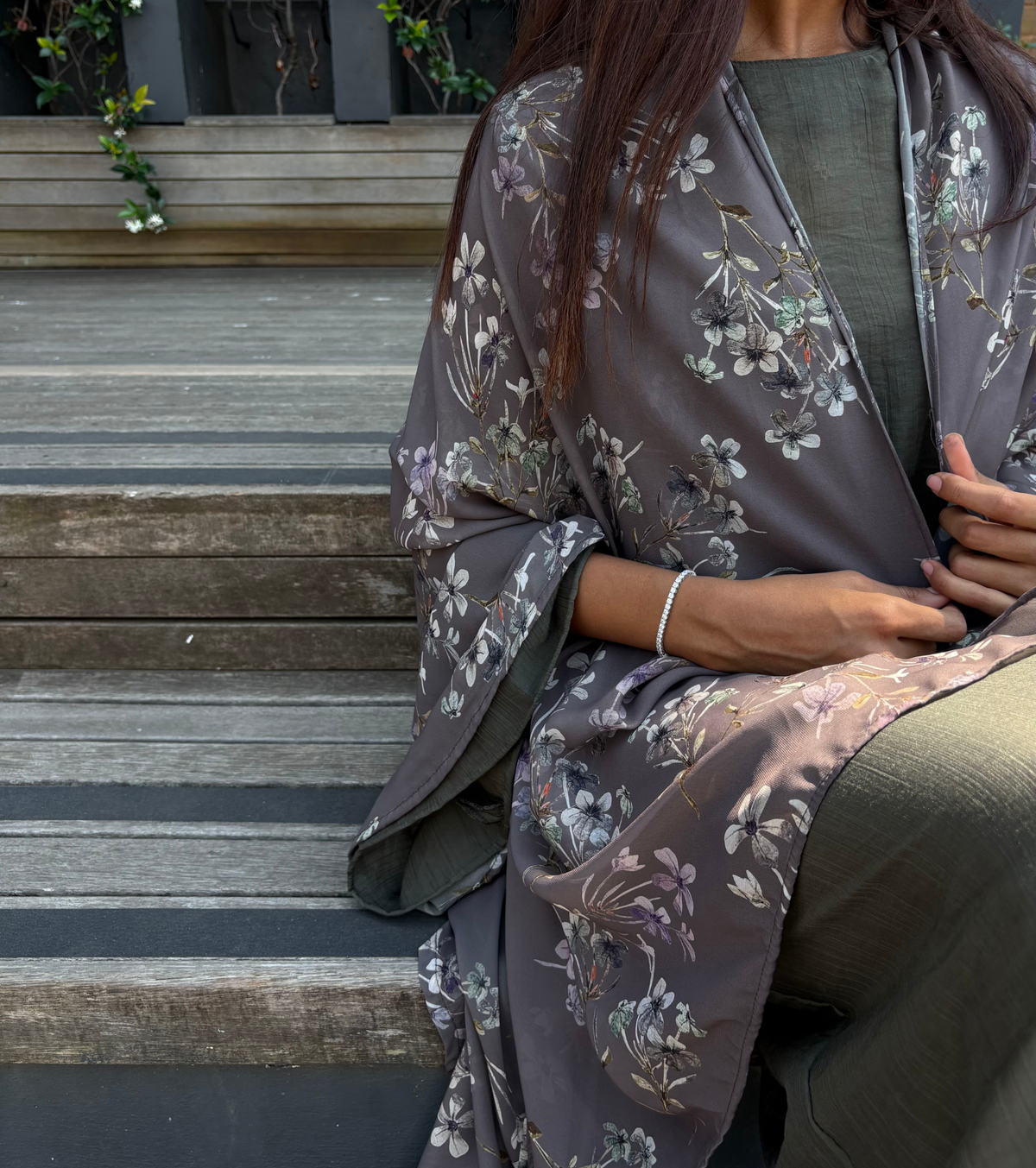 Rumi Abaya